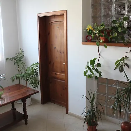 Strakova House Penzion